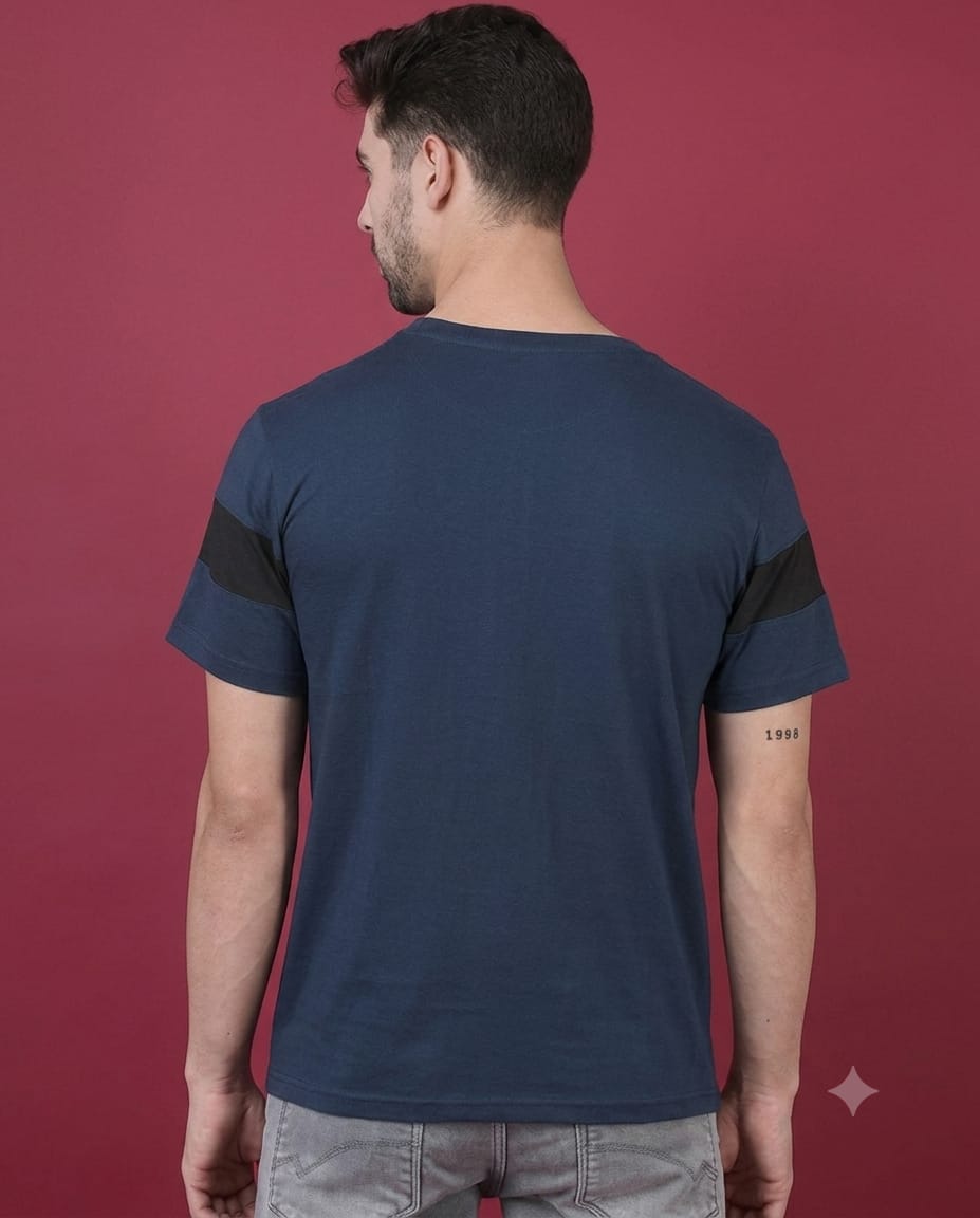 Men Solid Black Slim Fit Tshirt